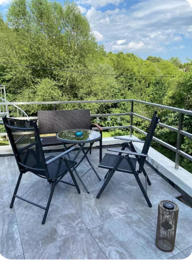 Im Wald - Ferienwohnung Gleiszellen-Gleishorbach