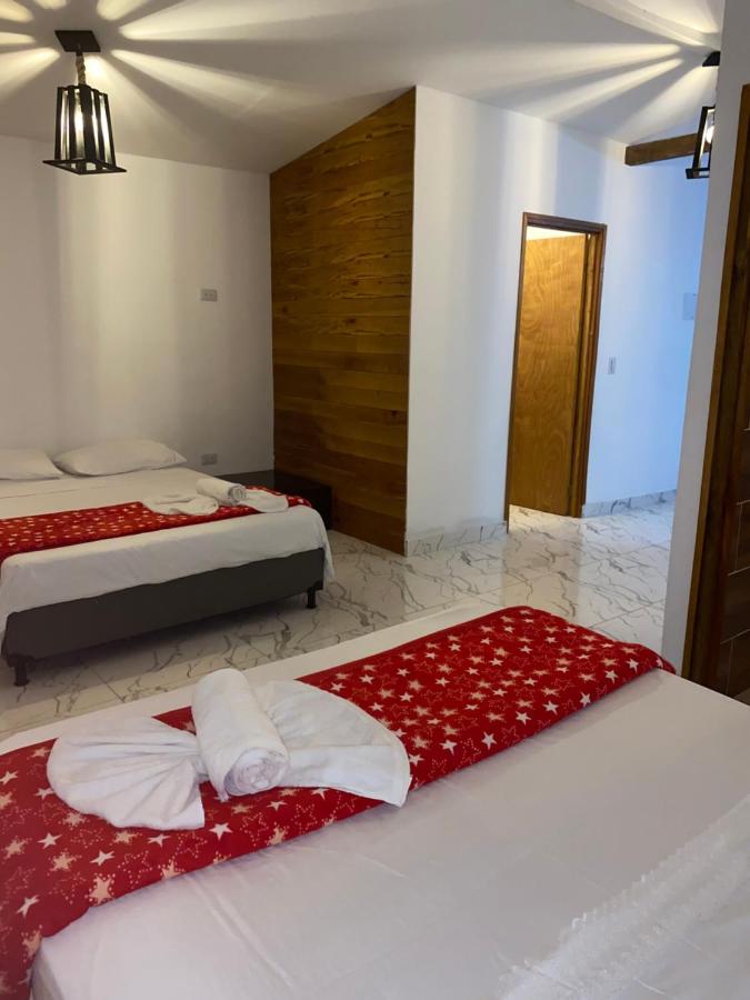 3 Pisos Hacia La Luna - B&B Jardin