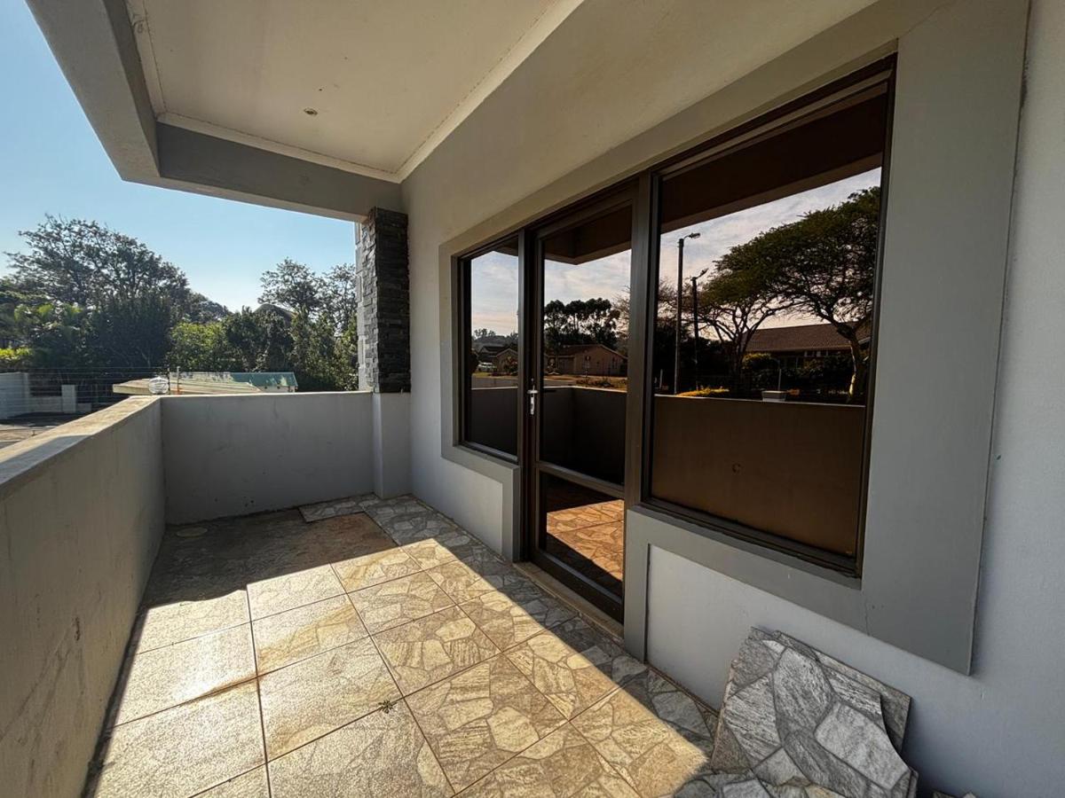 Summer Sands Guest House - B&B