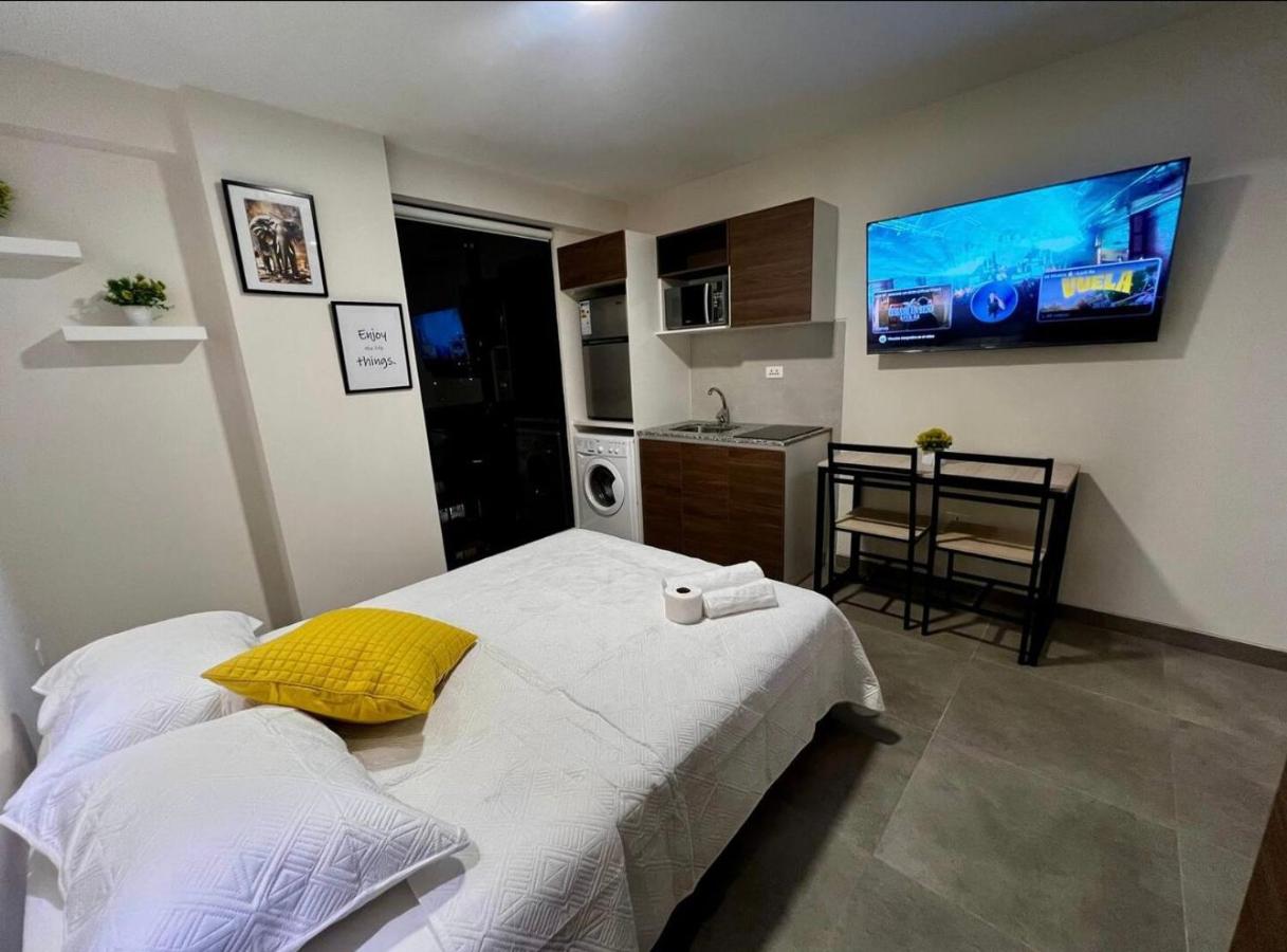 Modern Studio Style Comfort in Exclusive Area - B&B