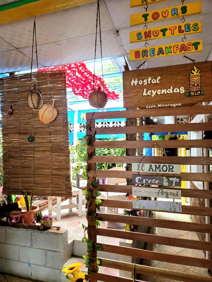 Hostal Leyendas - B&B