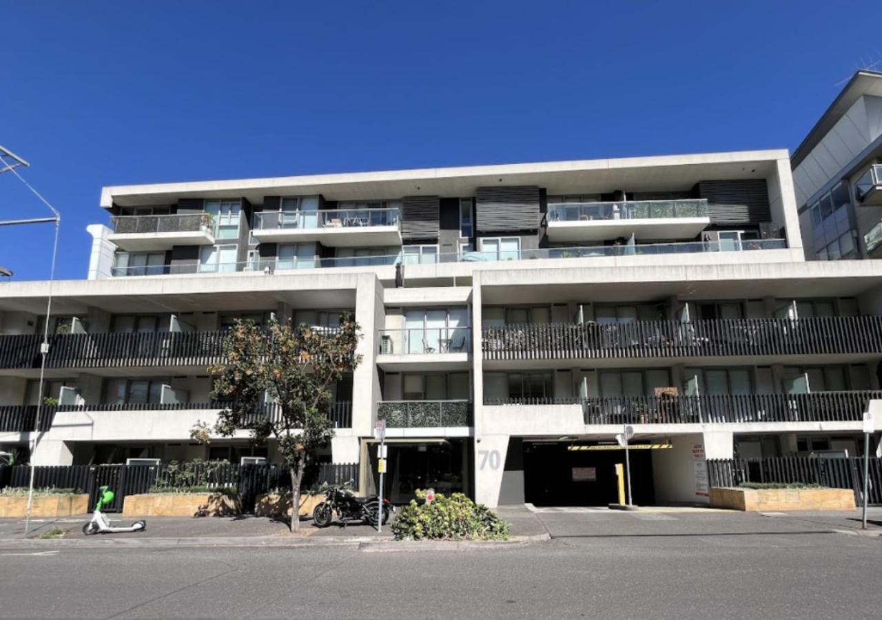 Beautiful 2-Bedroom Apartment in Port Melbourne - B&B Melbourne