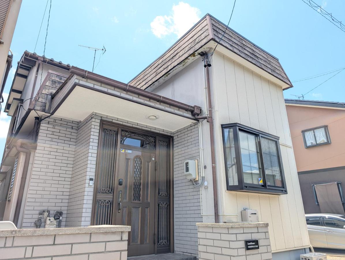 Nagoya Station is 17 minutes by car parking for 2 cars! Up to 11 people pets welcome! - B&B Kiyosu