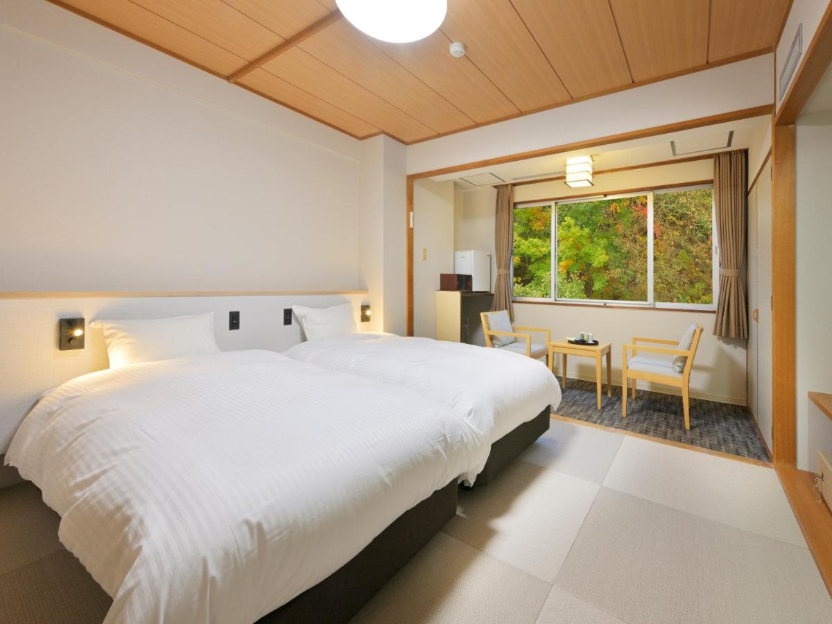 Modernes japanisches Zweibettzimmer - Nichtraucher