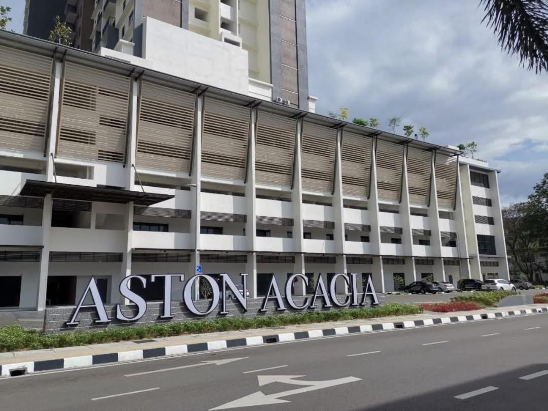Family Suites Netflix House Aston Acacia Bukit Mertajam - B&B Bukit Mertajam