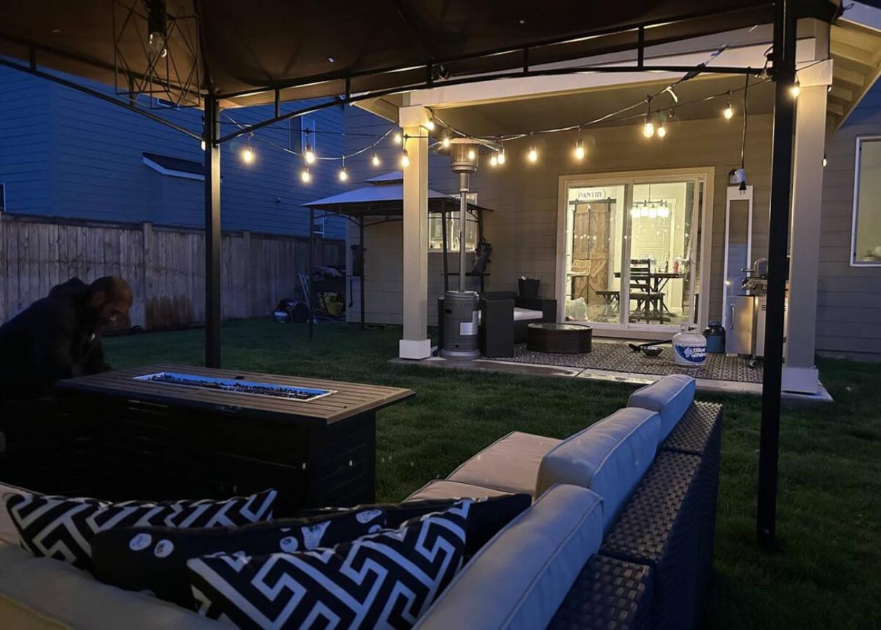 In the Pines and Under the Stars, 5BR, Sleeps 13 - B&B La Pine