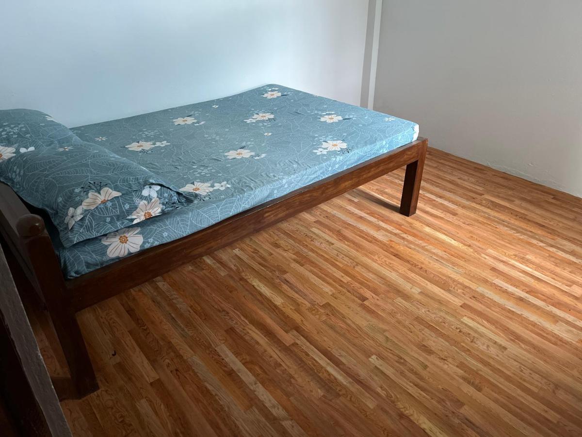 Ishan Home and Home Stay - Ferienwohnung Manamaiju