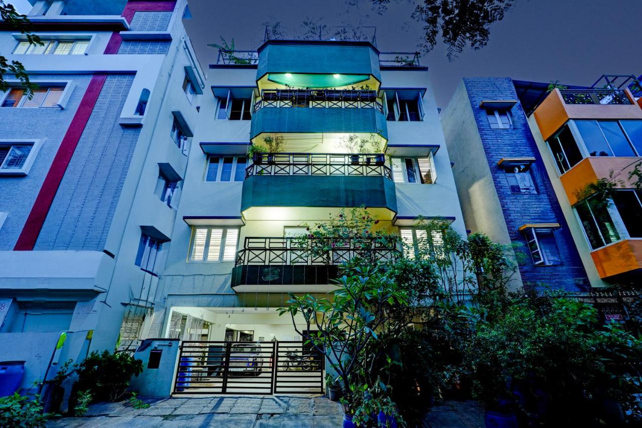 Saffron Breeze Spacious 4-BHK Apartment with Living & Balcony - Bed and Breakfast Bengaluru