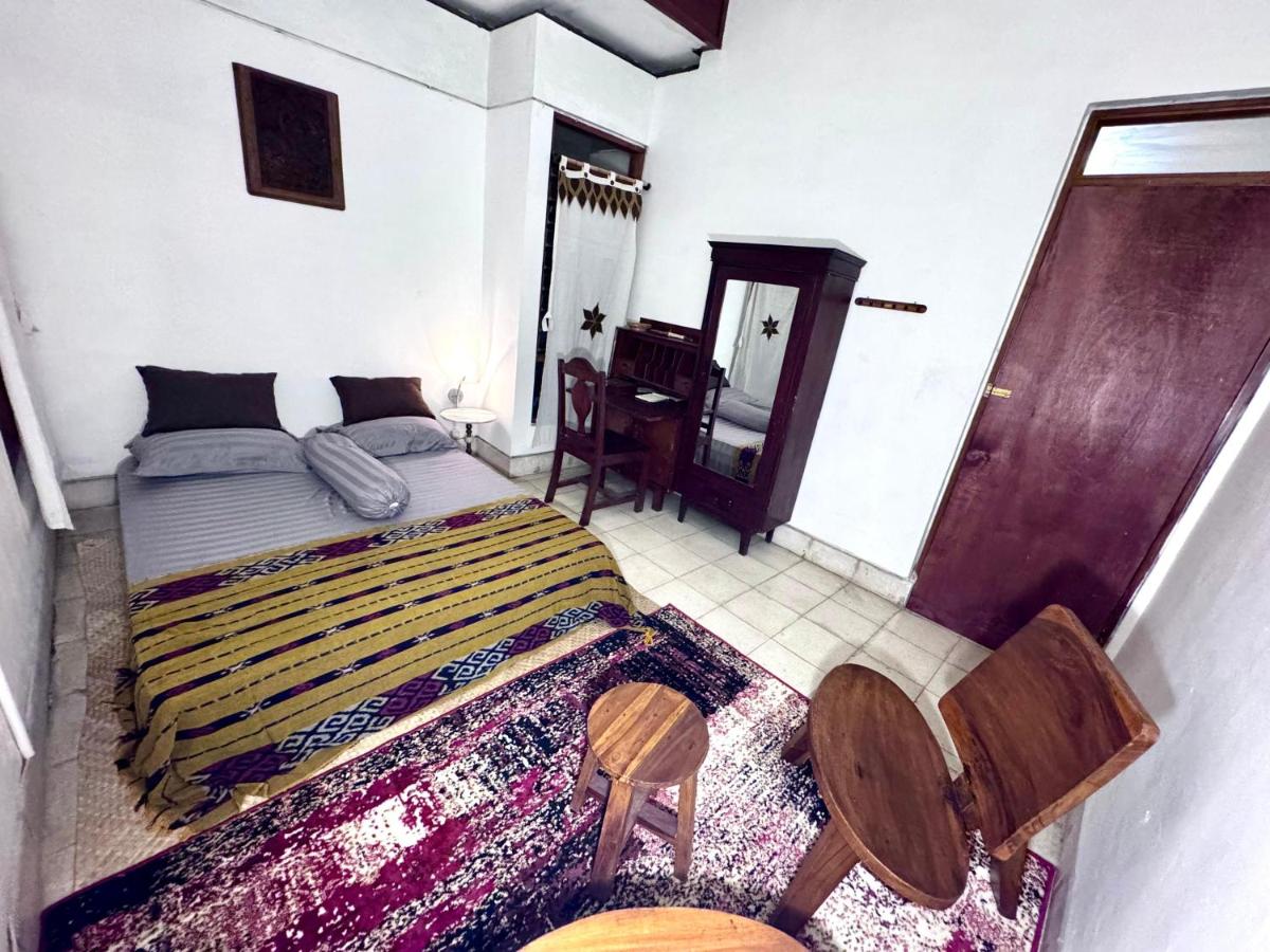 Deluxe King Suite
