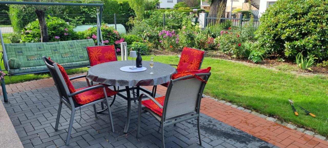 Neue Ferienwohnung mit Terrasse - B&B Guteborn