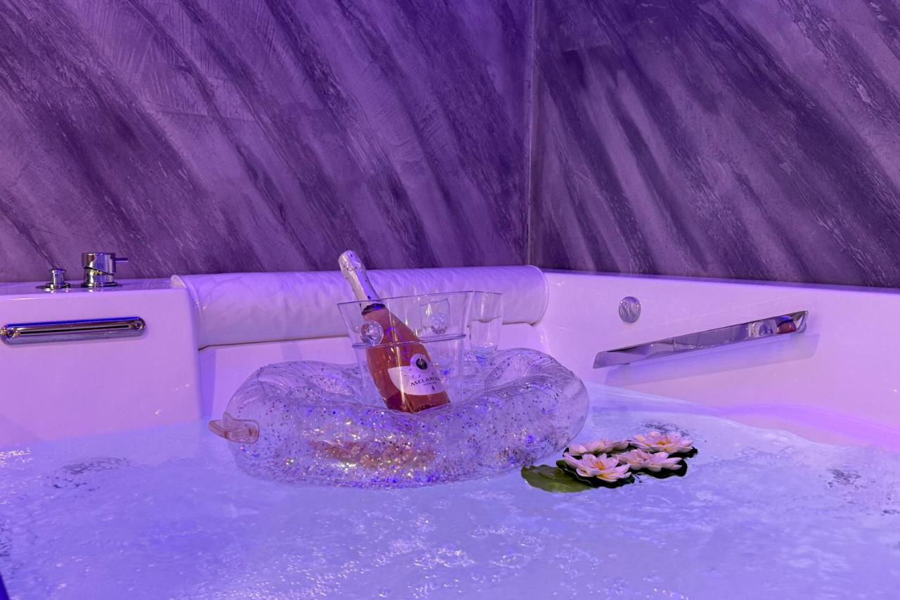 Zenith - Luxury Suites - Ferienwohnung Bari