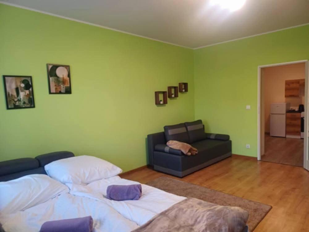 MonMar APARTAMENTY - Chambres d’hôtes Strzałkowo