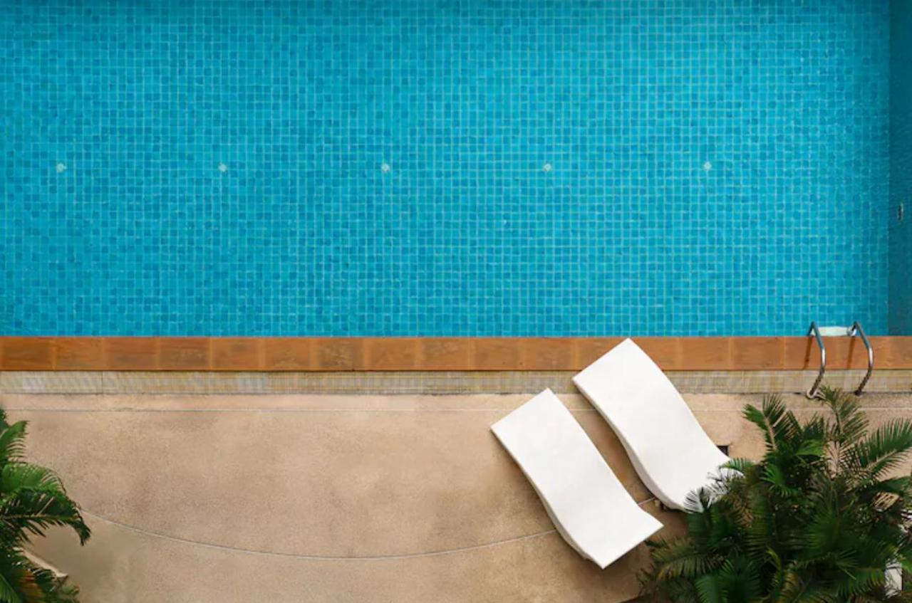 Spacious and Renovated 1-Bedroom 100m to Nana BTS - 55 sqm - Chambres d’hôtes Bangkok