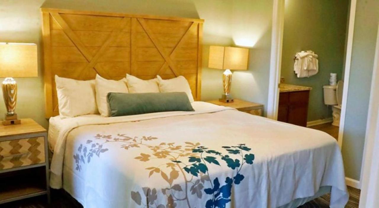 Woodstone One Bedroom Standard Condo - Partial Kitchen