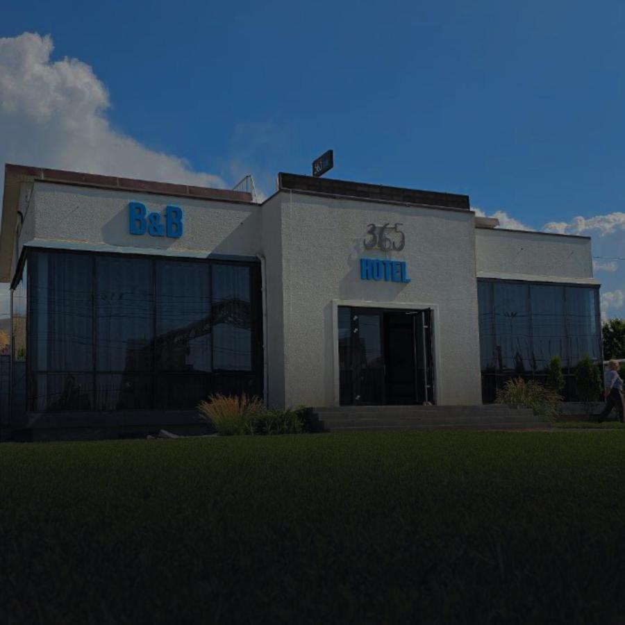 365 Hotel - B&B