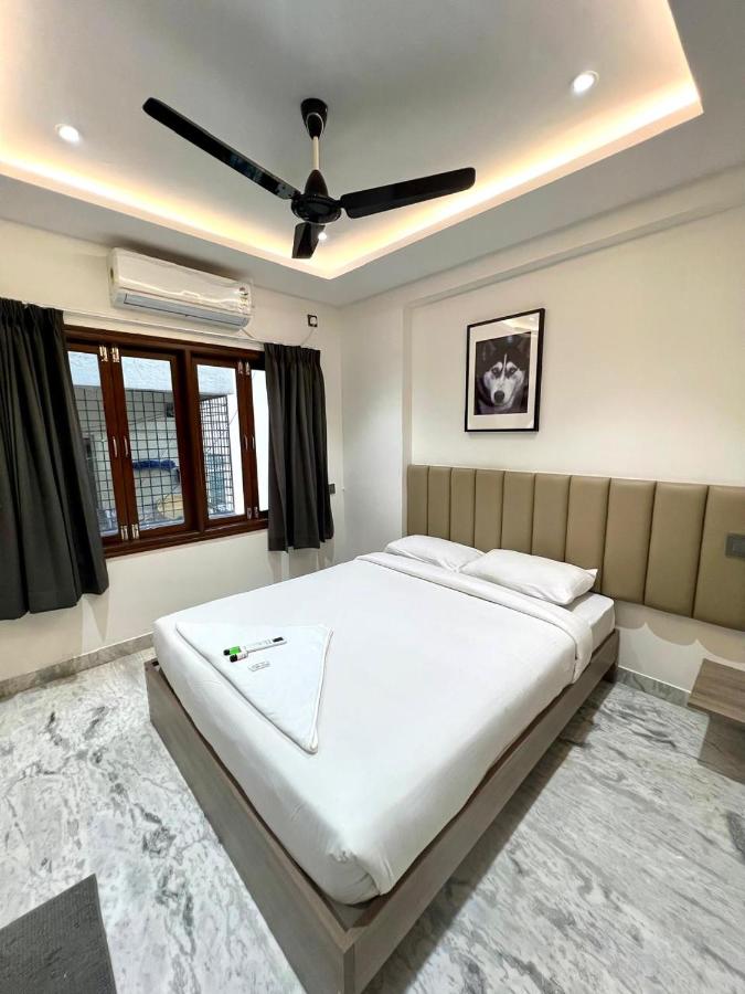 Two-Bedroom Apartment with Balcony