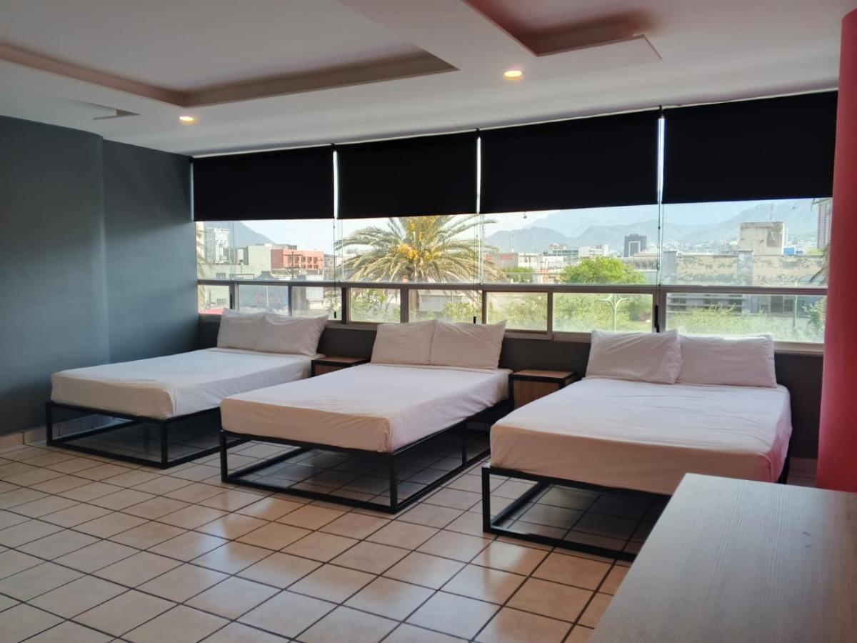 Unidades Privadas con AC-TV-WiFi y Estacionamiento en Centro de MTY - B&B Monterrey