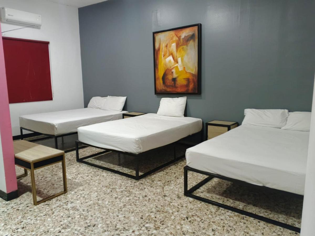 Habitación Familiar con baño privado