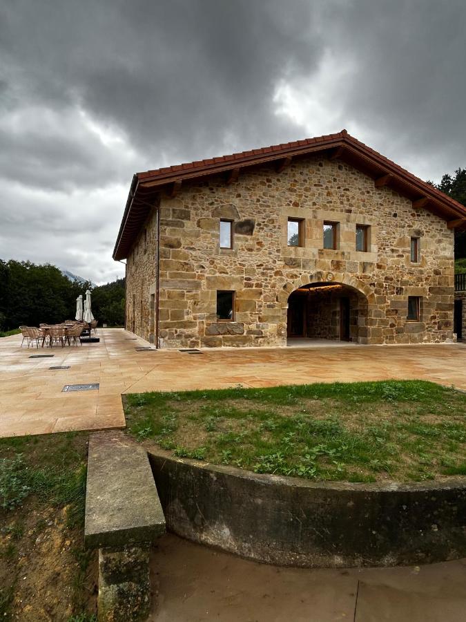 Solatsu Baserria - Apartamentos Rurales - B&B