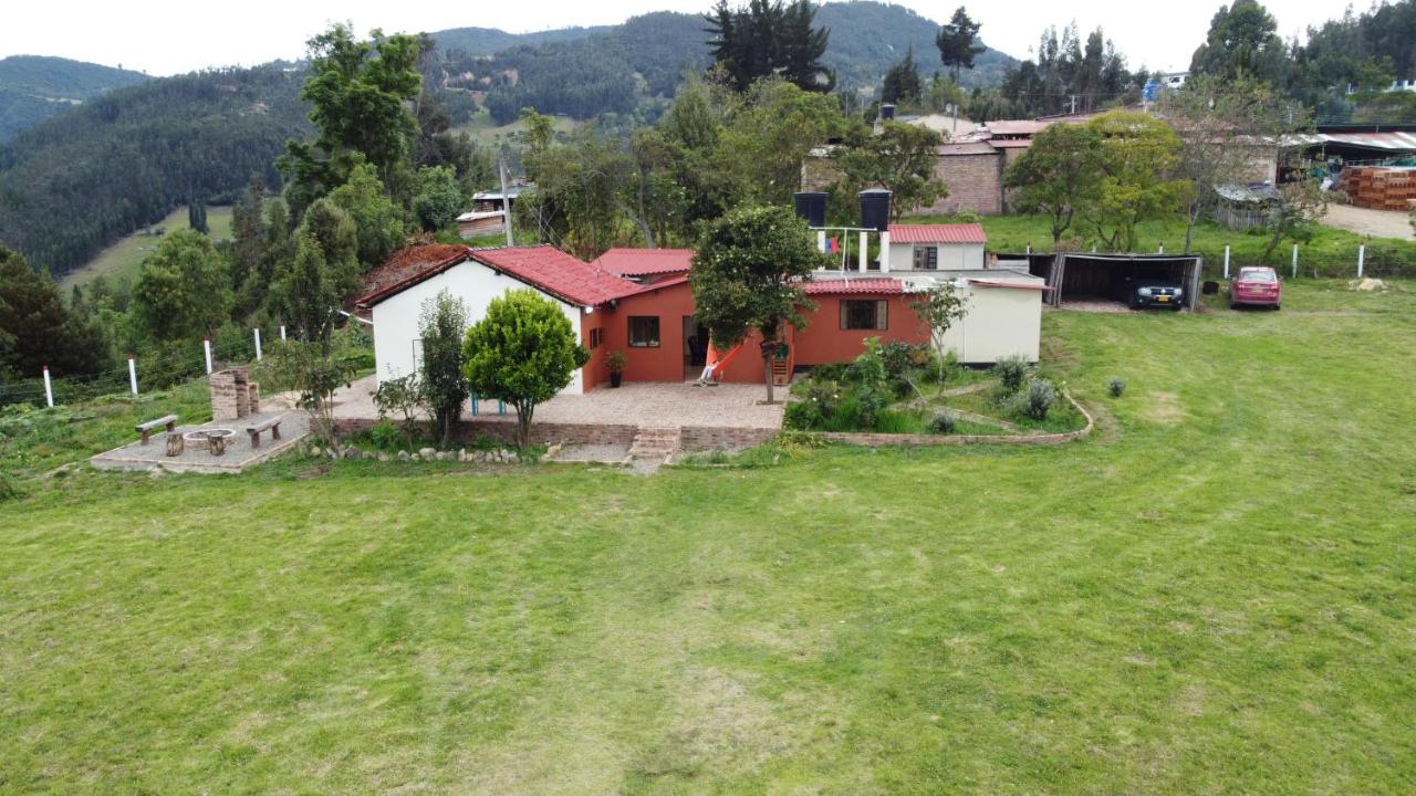 Casa de Campo, Rincón de Paz entre Montañas y Paisajes Verdes - B&B Sogamoso