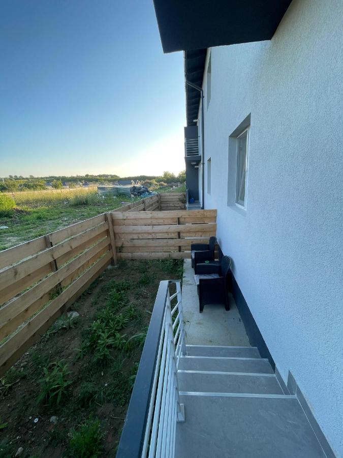 Stejarilor Apartment - B&B Lunca Cetățuii