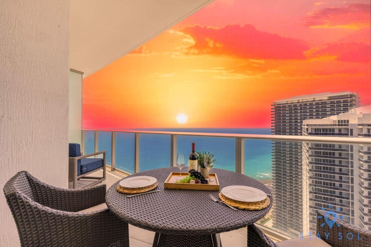 Upper Level Penthouse - Amazing Views Beach & Intracoastal - B&B Hollywood