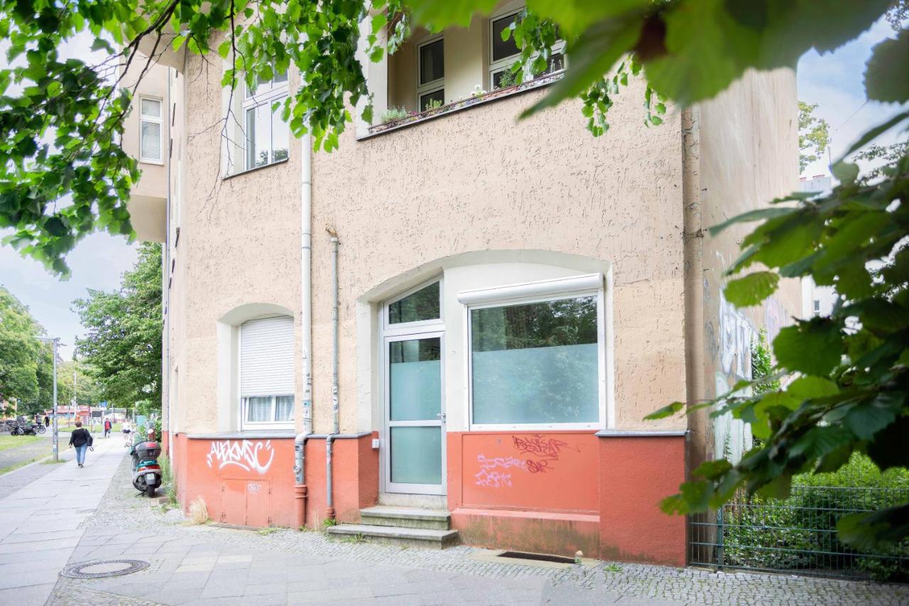 Berlin Schöneberg I big Studio I fast WiFi - B&B