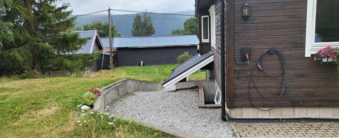 Free EV Charging with Snacks and View - B&B Blesom