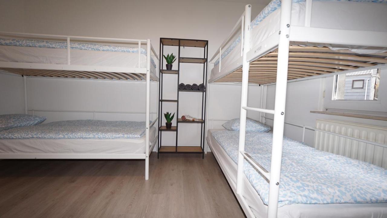 One-Bedroom Deluxe Apartment