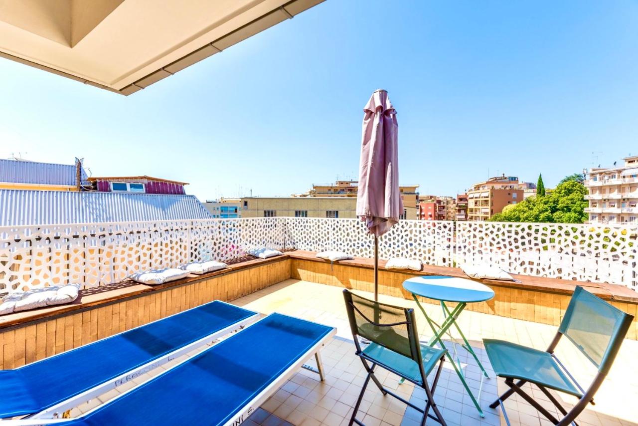One-Bedroom Loft Apartment with Balcony