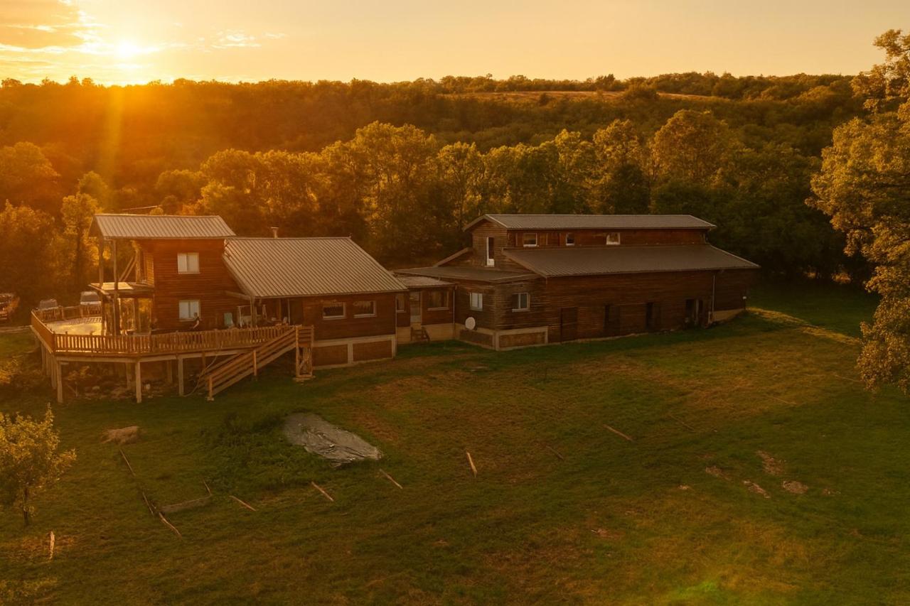 Redspring Chambres d'Hôtes - Bed and Breakfast Coligny