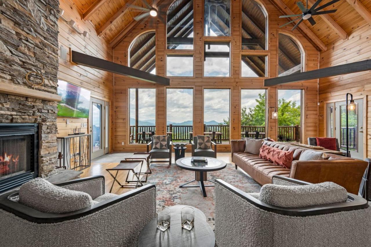 Blue Skies 7BR Sleeps 20 Views Private Pool - B&B Sevierville