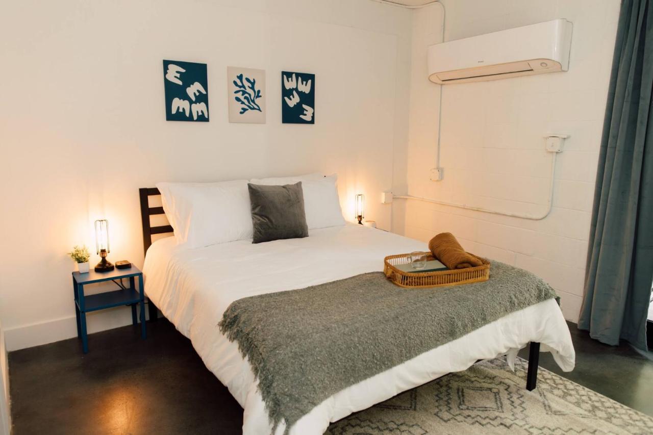 ~The Amelia~ Rooftop | Skyline | Cozy | Walkable - B&B Atlanta