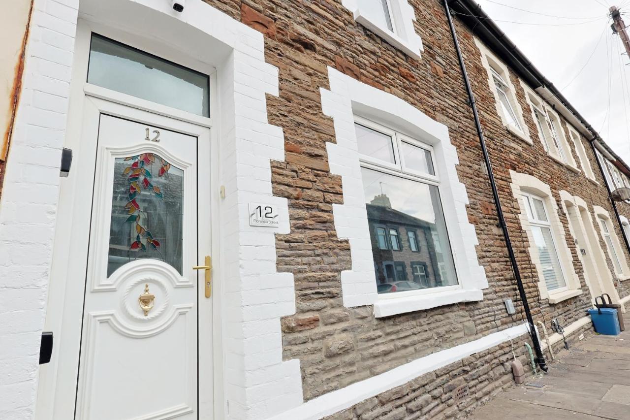 Moonlight Stays - 2bd House, up to 6ppl - B&B