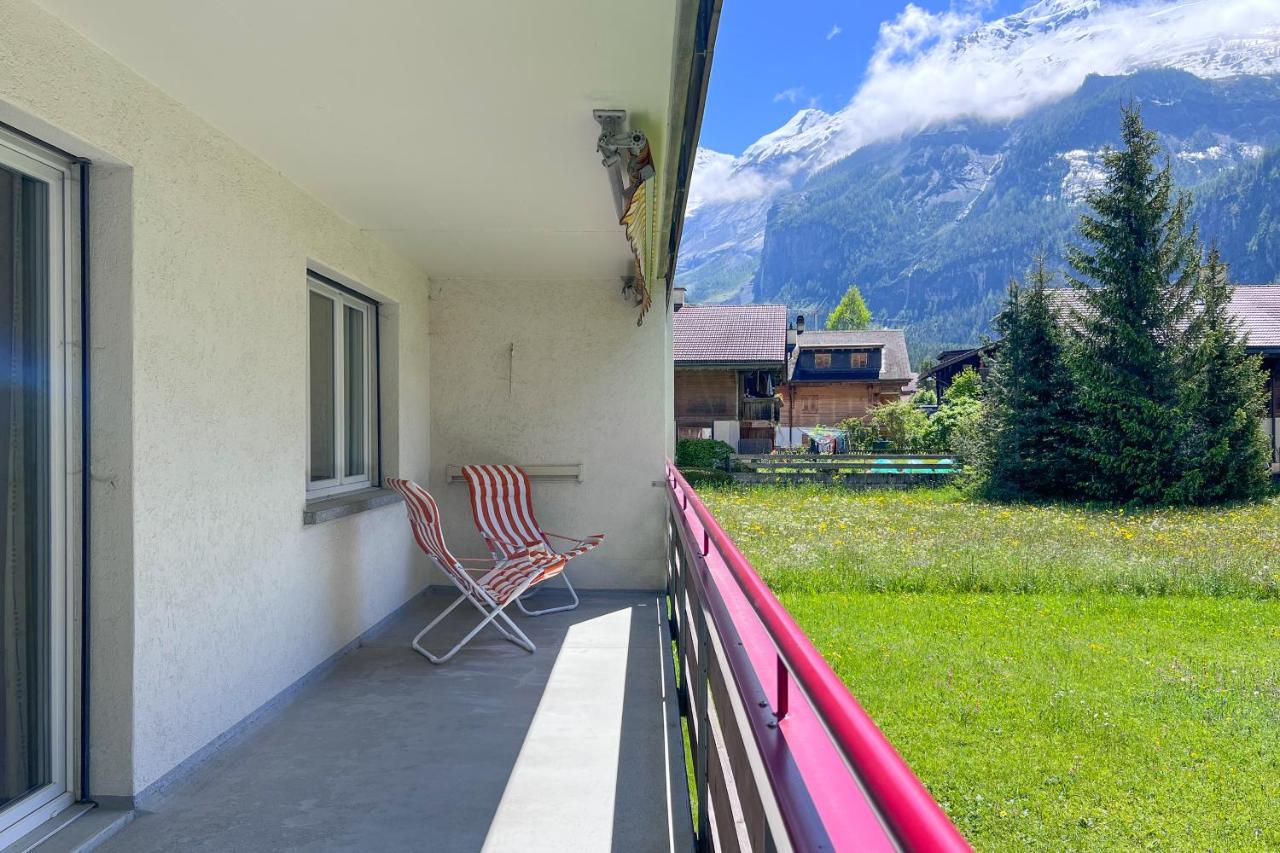 Classic Swiss Mountain Panorama - B&B