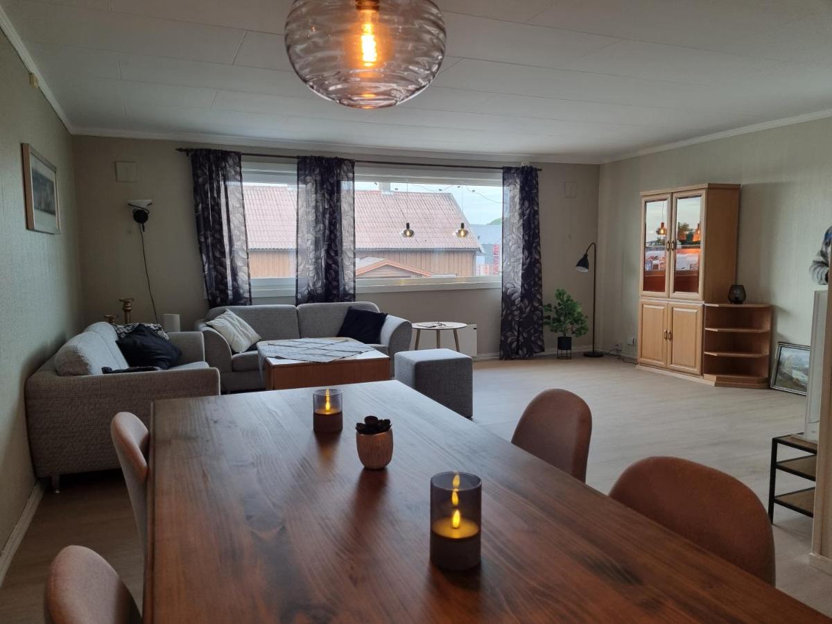 Koselig Feriehus ved Kirkenes sentrum - Chambres d'hôtes Kirkenes