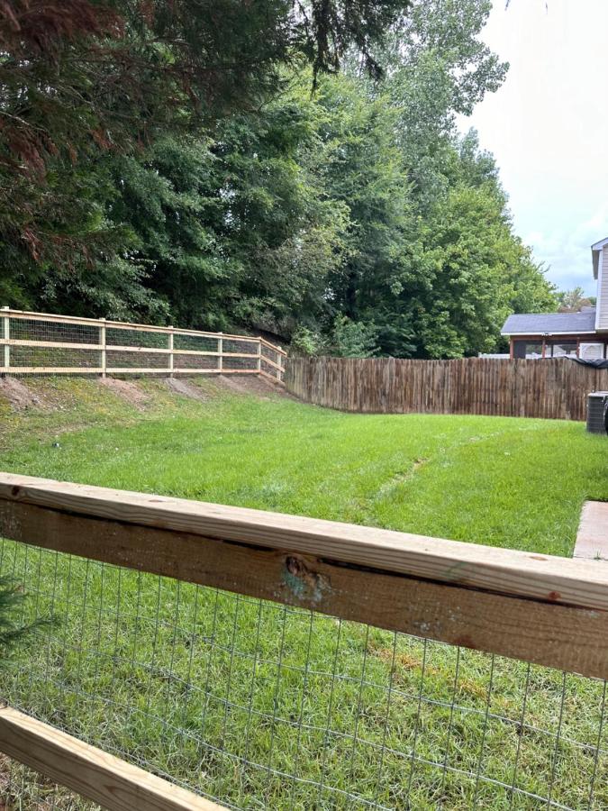 Peaceful Hideaway Fully Stocked Entire Home - B&B Concord