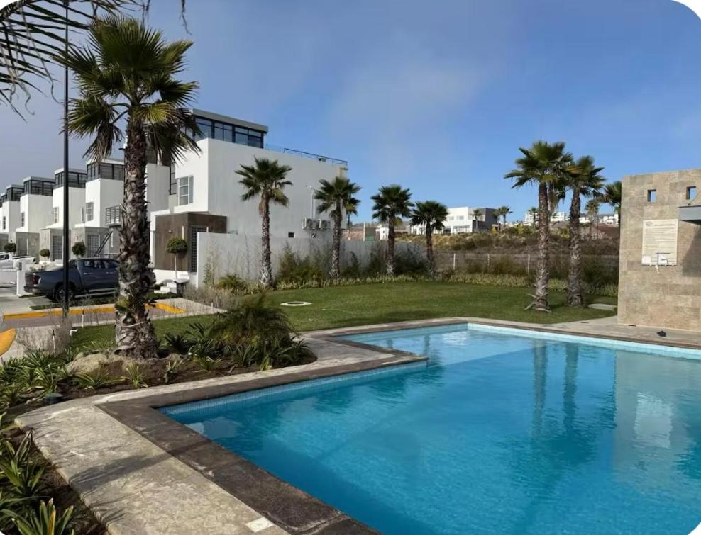 Casa con alberca y vista al mar Ideal para 8 personas cerca de Baja Beach Fest - Bed and Breakfast Rosarito