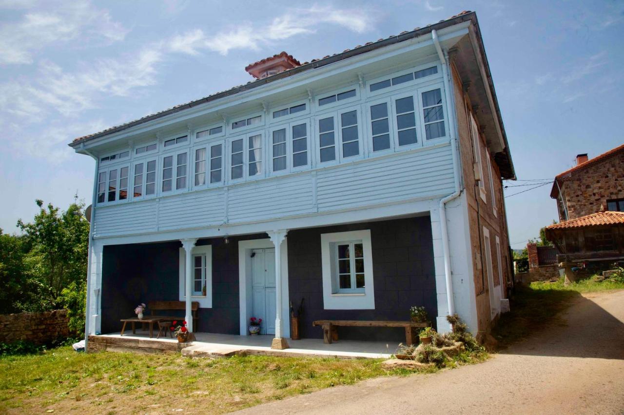 Casona Azul Llue - Asturias Vacations - B&B