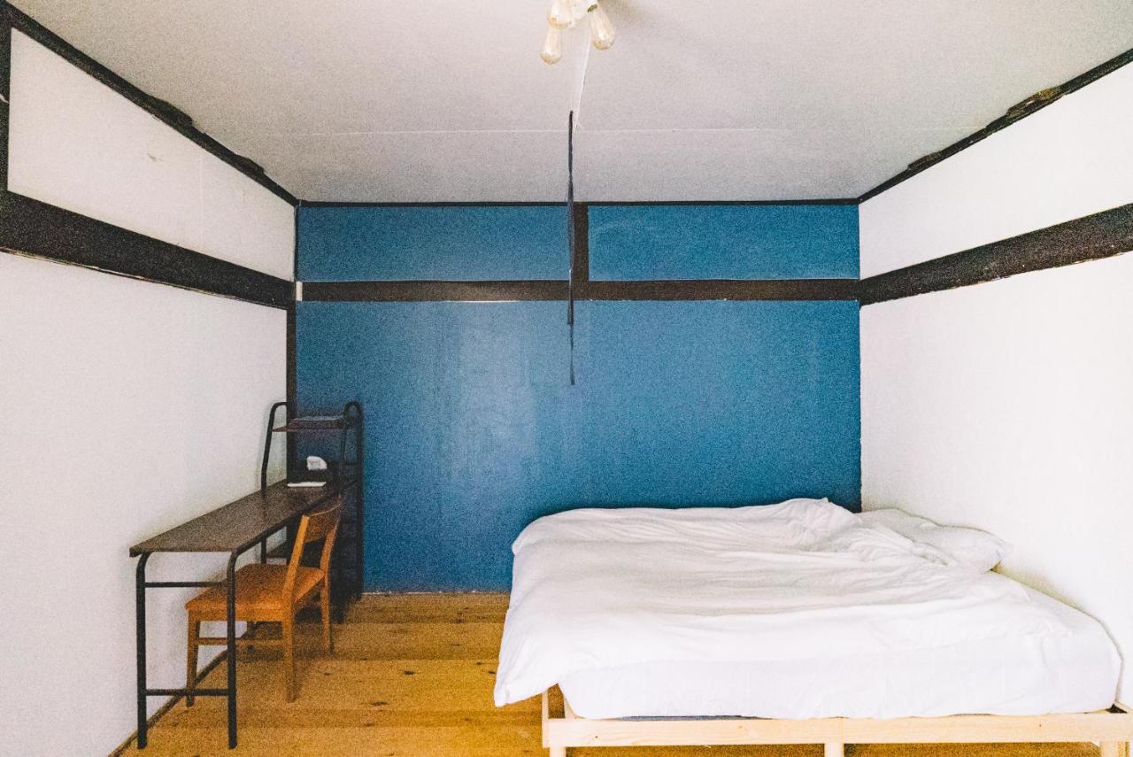 Standard Double Room with Shared Bathroom