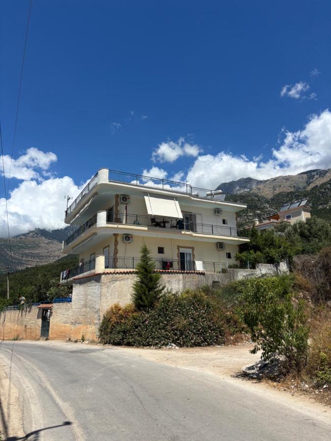Harmony Apartments - Ferienwohnung Dhërmi