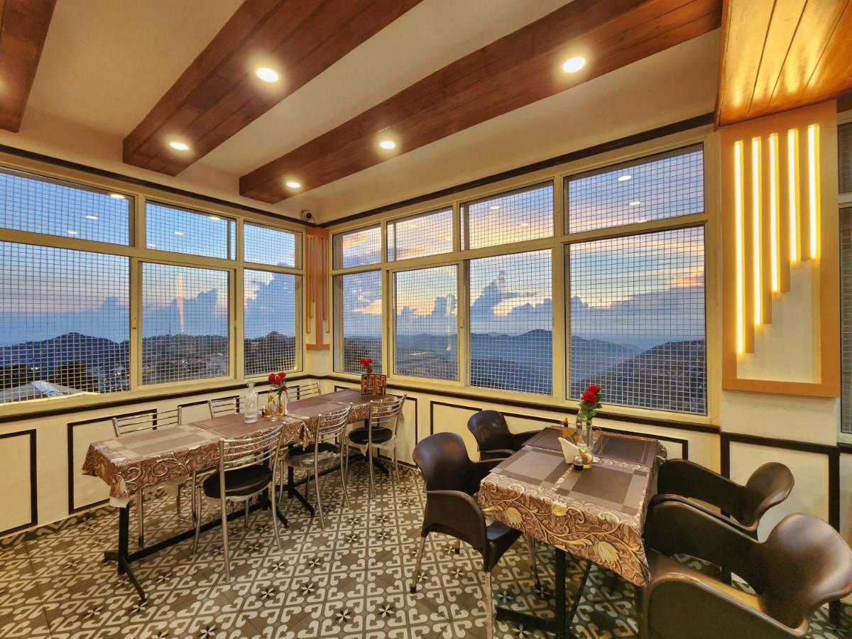 Florence B&B Near Mall Road - Amazing Valley View - Bed and Breakfast Shimla