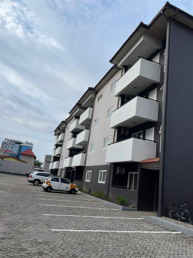 Sunny's Place Luxury Apartments - Bed and Breakfast Accra