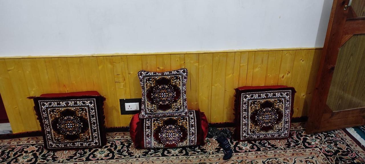 Lone guest house - B&B