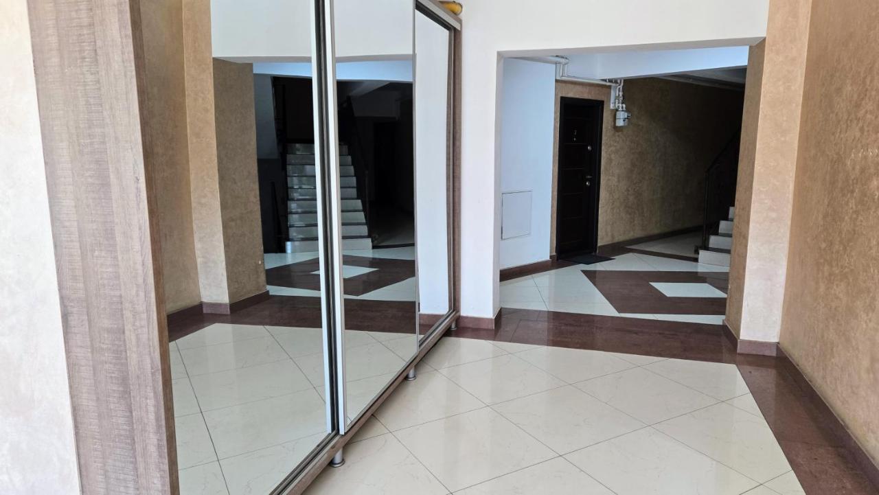 Alluring Palas 1-bedroom apartment - Chambres d’hôtes Iași