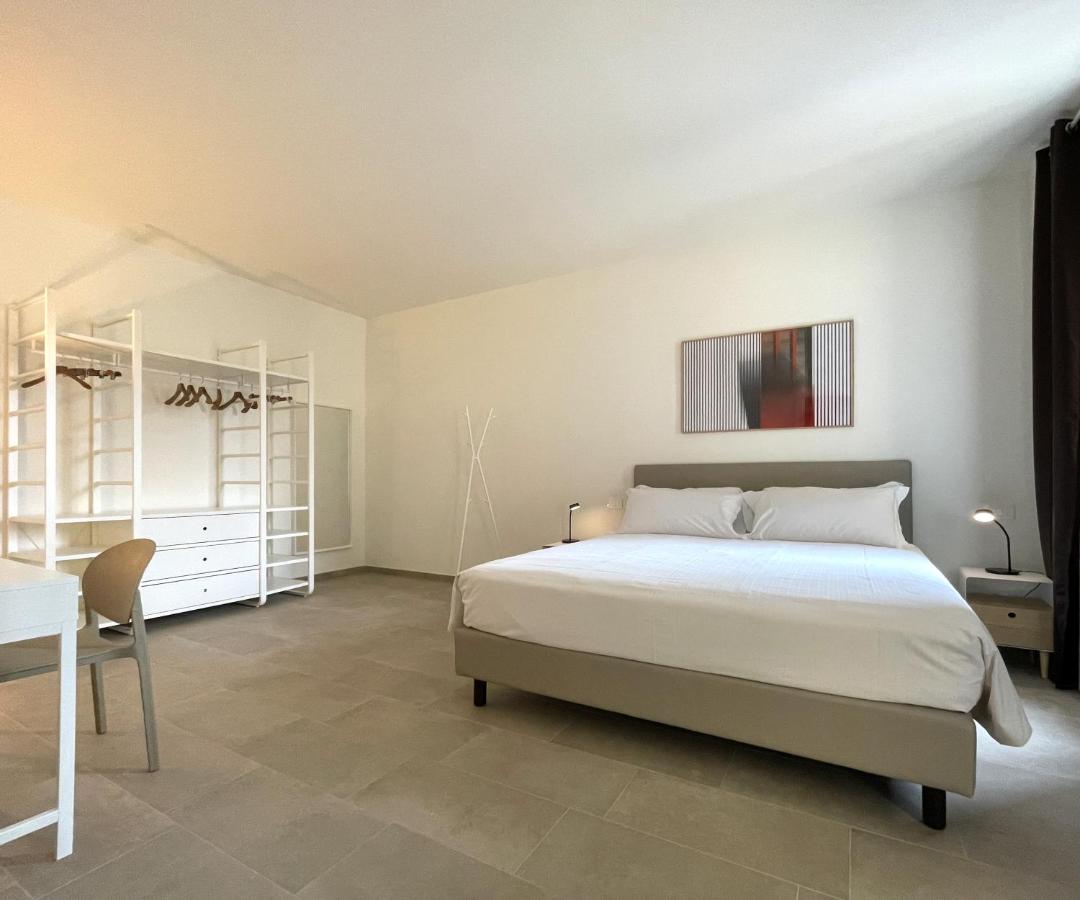 One-Bedroom Standard Apartment