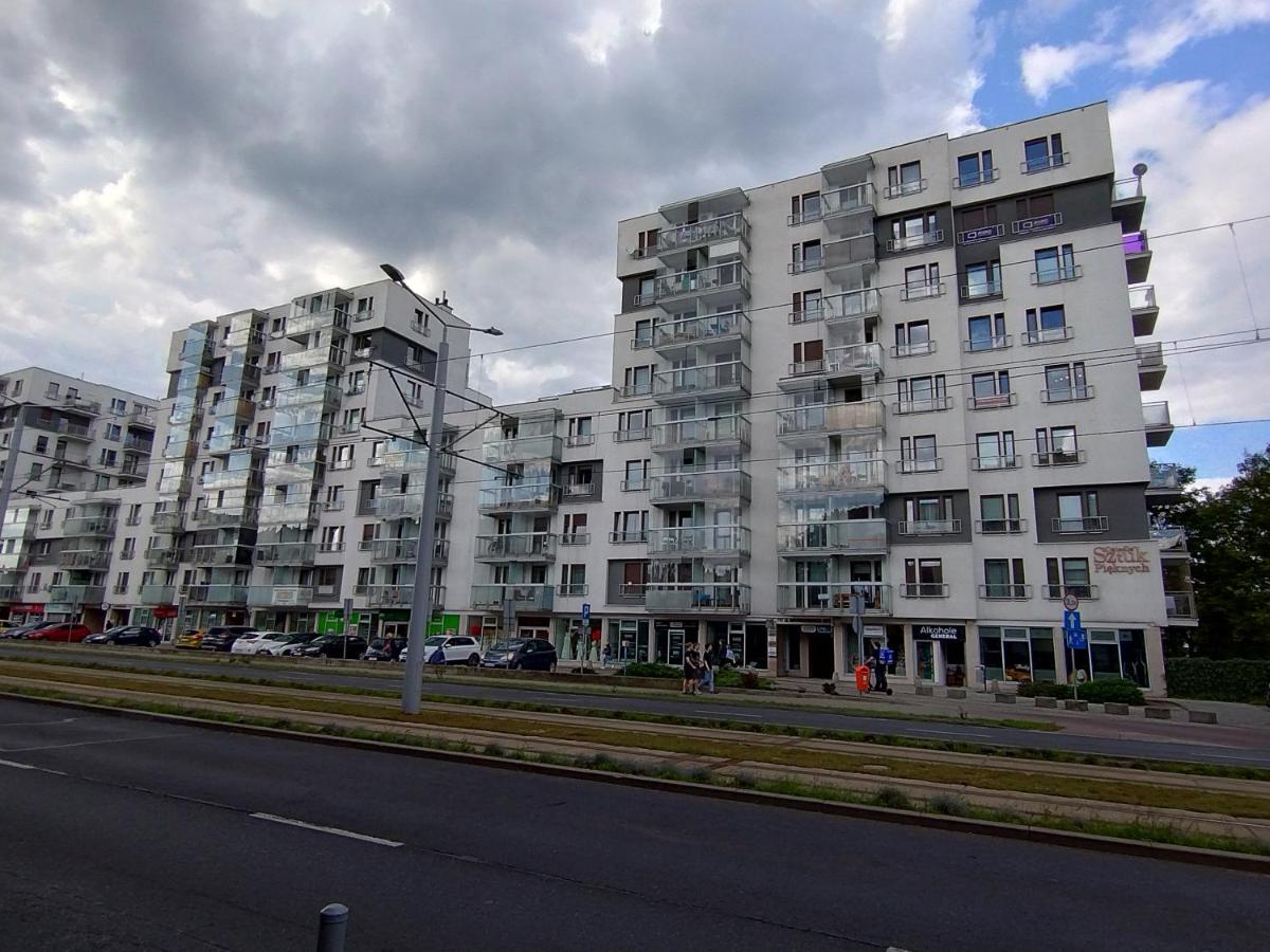 Apartament Osiedle Sztuk Pięknych - Chambres d’hôtes Toruń