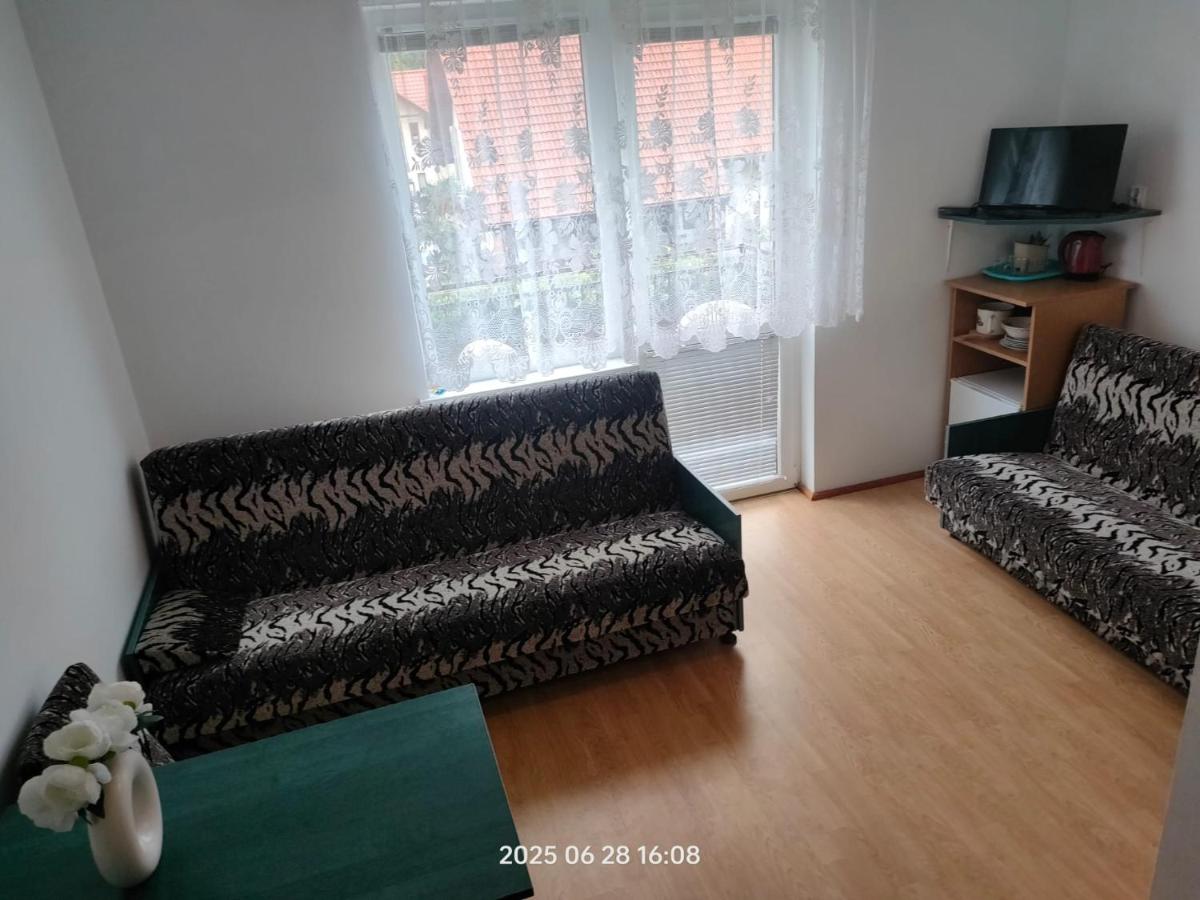 Vierbettzimmer mit Terrasse