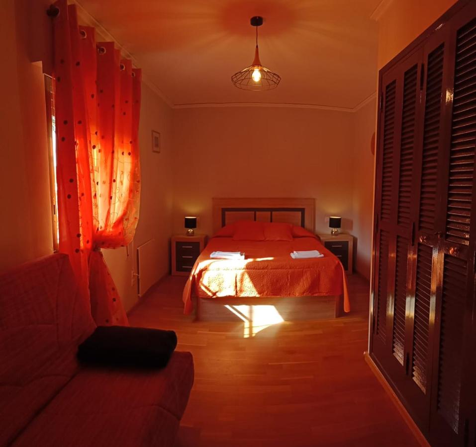 Tweepersoonskamer met een Eigen Externe Badkamer