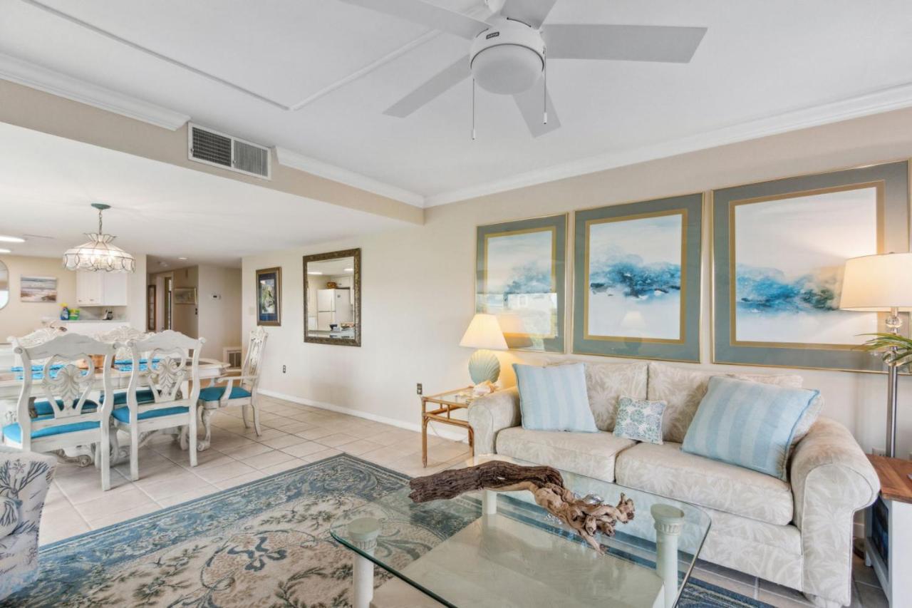 Amelia Surf and Racquet Club Condo - Ocean View - 2nd Floor - Pools - Tennis Courts - Sleeps 8 - Chambres d'hôtes Fernandina Beach